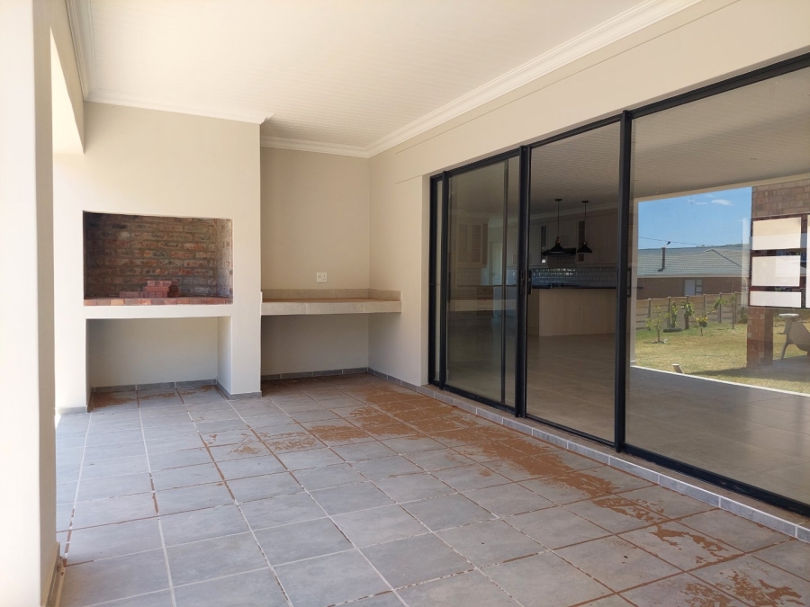 3 Bedroom Property for Sale in Stilbaai Wes Western Cape